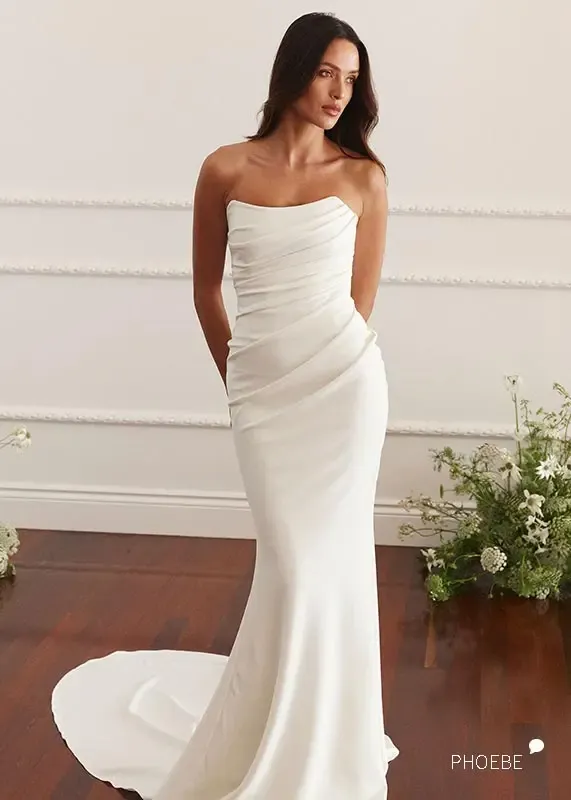 PHOEBE  // Grace loves Lace